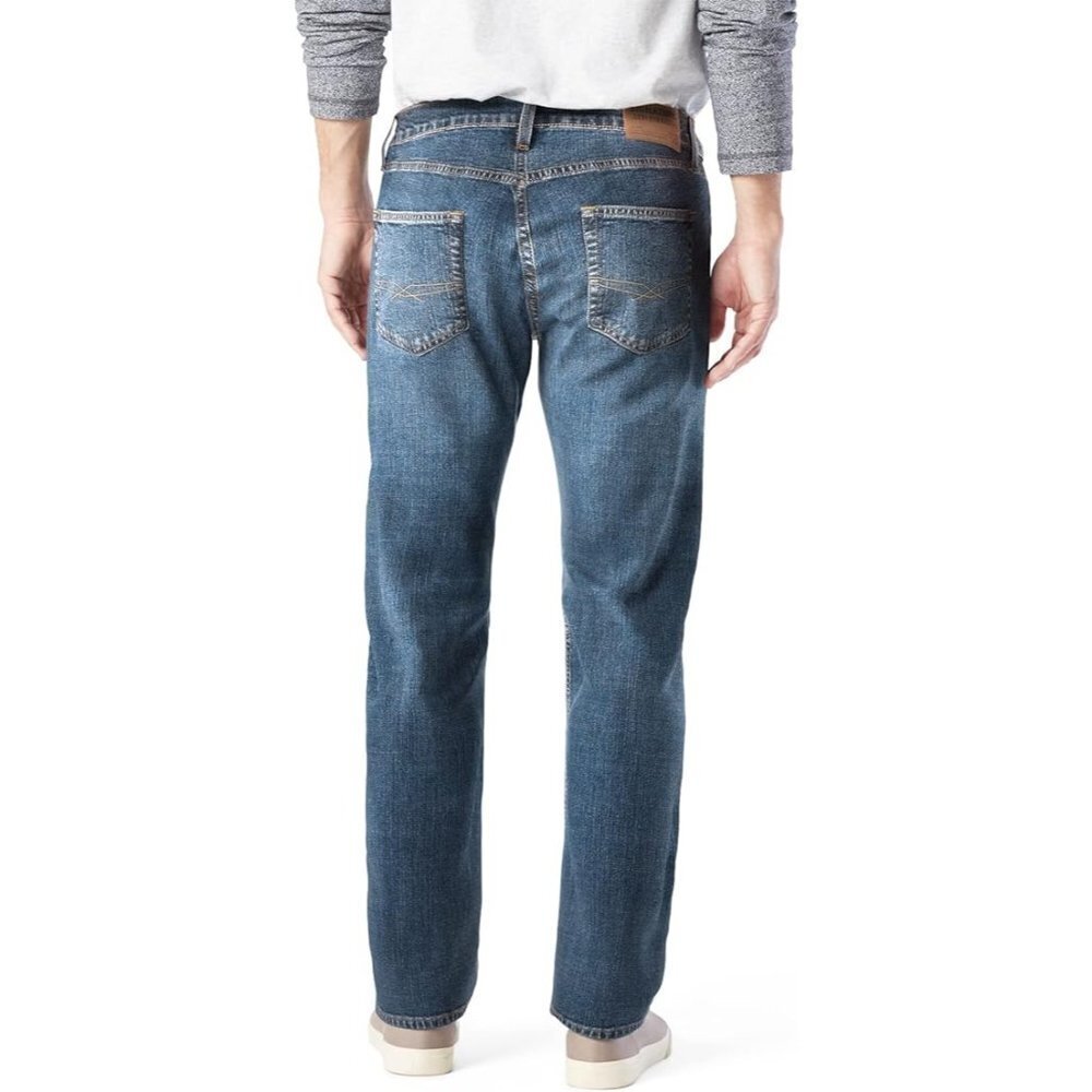 Mens Fit Flex Jeans Relaxed Fit | Signature by Levi Strauss & Co | 42X30 - Picture 2 of 11